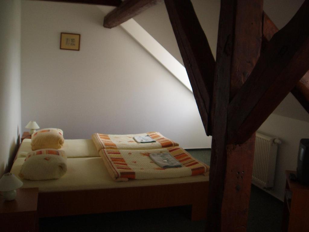 Restaurace A Penzion Ceska Hospoda Heřmanice Cameră foto